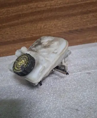 Renault Scenic I Master brake cylinder