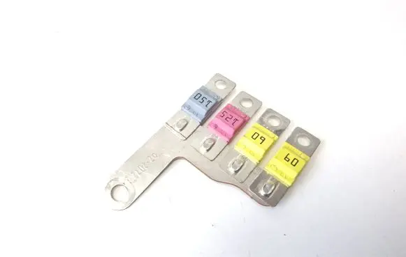 Volkswagen Touareg II Fuse 022012