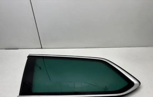 Volkswagen PASSAT B8 Rear side window 3G9845297