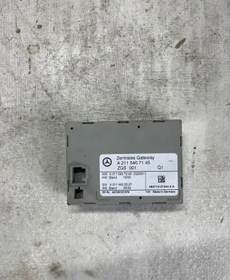 Mercedes-Benz E W211 Gateway control module A2115407145 A2114420027 A2115407245