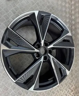 Audi RS6 C8 R21 alloy rim 4K0601025EL 4K0601025EM 4K0601025EK