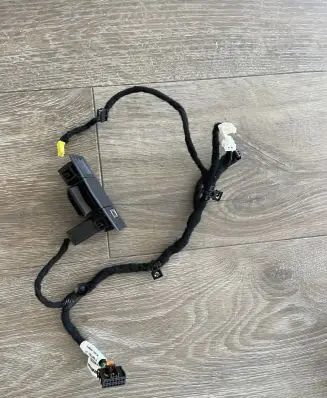Peugeot 308 USB socket connector 98313506VV 9843611880