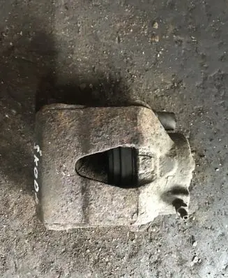 Skoda Octavia Mk1 (1U) Front brake caliper
