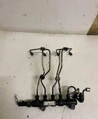Citroen C4 Grand Picasso Fuel main line pipe 9654592680 641006348 96545900