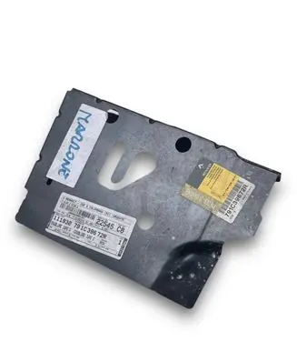 Renault Megane II Oil filter mounting bracket Q64 791C39672R