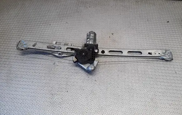 Mercedes-Benz A W168 Front door window regulator with motor 0130821673