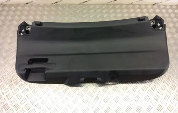 Opel Mokka X Tailgate trim 9835352180