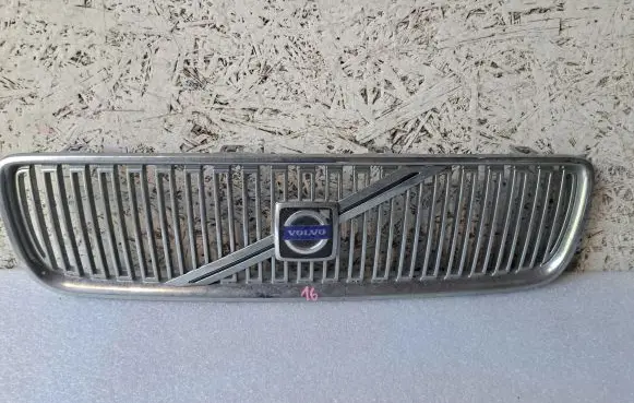 Volvo V70 Front grill