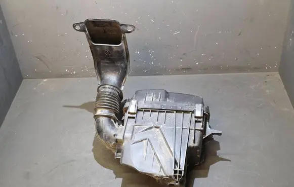 Nissan Juke II F16 Air filter box 165004357R