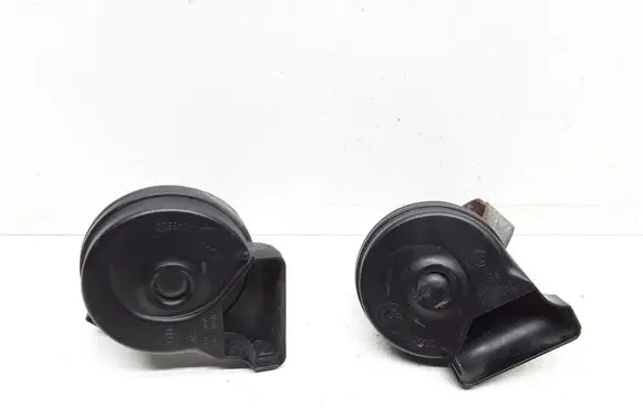 Mercedes-Benz C W204 Horn signal A0065428020 A0065429220
