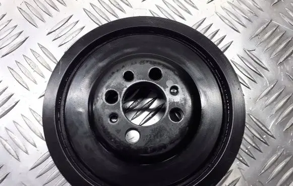 Volkswagen Polo Alternator pulley 045105243C