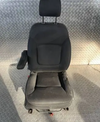 Renault Trafic III (X82) Front driver seat 