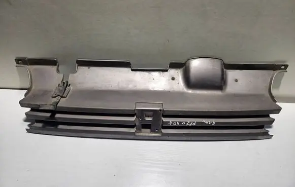 Peugeot 405 Front grill 9255588877