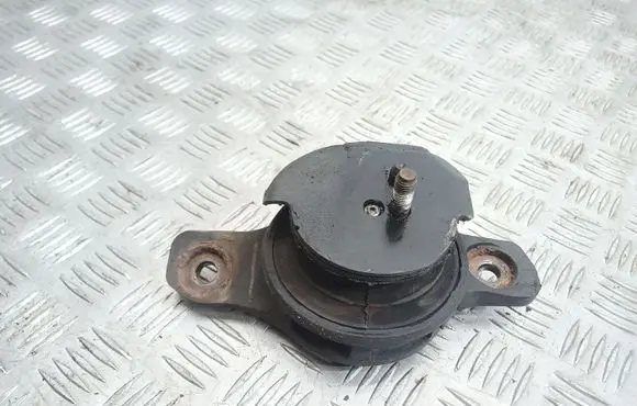 Subaru Forester SH Engine mount bracket