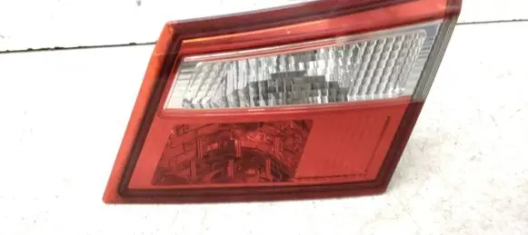 Tailgate rear/tail lights