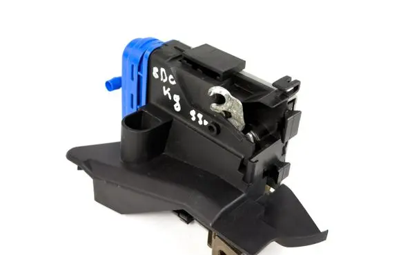 Audi A4 S4 B5 8D Rear door lock 8d0839015a