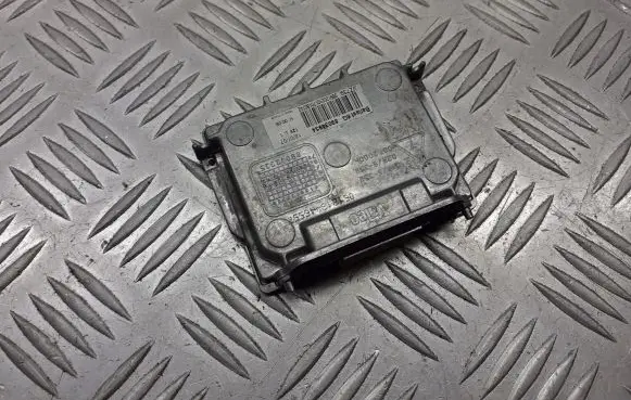 Opel Signum Headlight ballast module Xenon 89034934