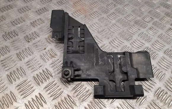 Audi Q5 SQ5 Headlight/headlamp mounting bracket 1000717075