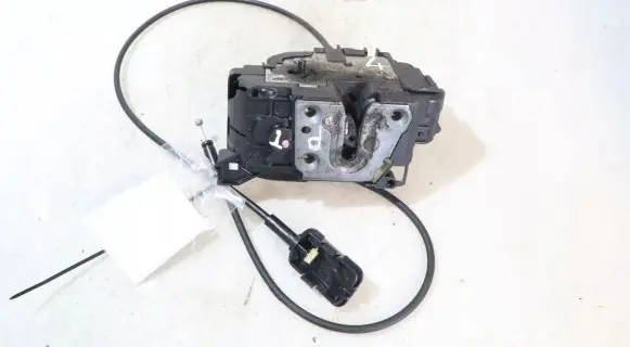 Renault Clio III Rear door lock