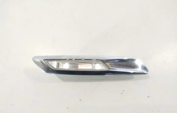 BMW 5 F10 F11 Front fender indicator light 7154167