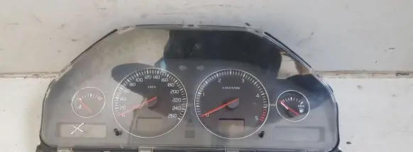 Volvo V70 Speedometer (instrument cluster) 30682277 8602885 1500022