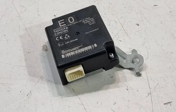 Toyota C-HR I Immobilizer control unit/module 897B0F4010