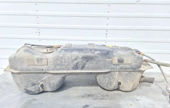Suzuki Grand Vitara II Fuel tank 2537355105