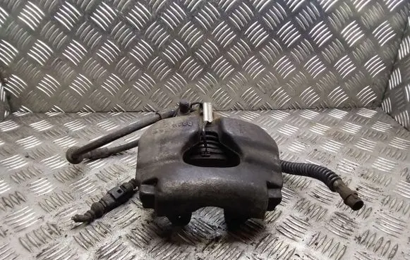 Volkswagen Touareg I Front brake caliper 7L6106D