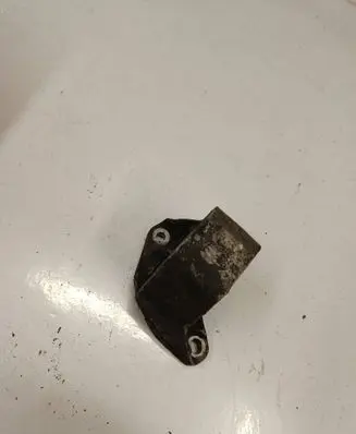 Volvo S90, V90 Engine mount bracket 31480565