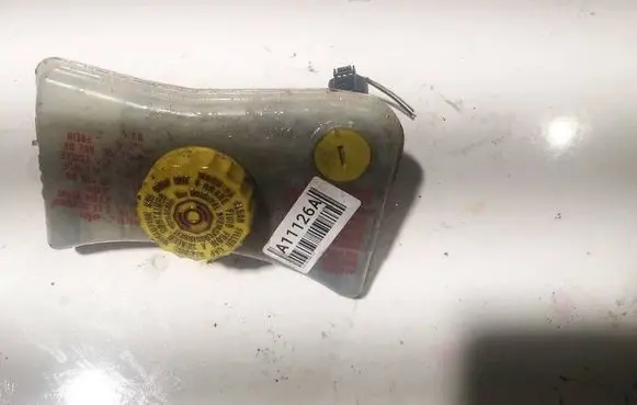 Audi A6 S6 C6 4F Brake fluid reservoir 