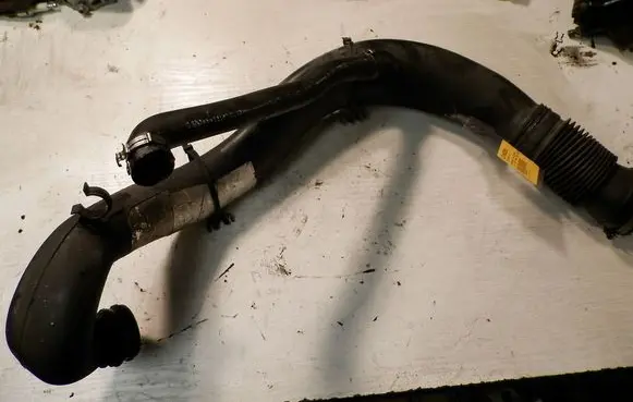 Citroen C5 Air intake hose/pipe 9635436580