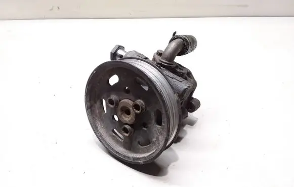 Volkswagen Caddy Power steering pump