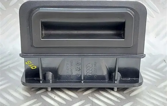 Audi Q8 Tailgate opening switch 4M8827287A