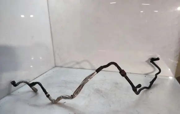 Volkswagen Touareg II Engine coolant pipe/hose 059131791A