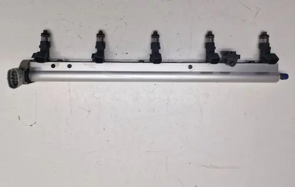 Volvo S60 Fuel injectors set 30757534 0280158096 23101014150