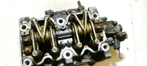 Subaru Legacy Engine head 817583