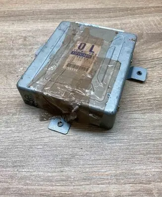 Suzuki Ignis Engine control unit/module ECU 3392080GE1 1122003192