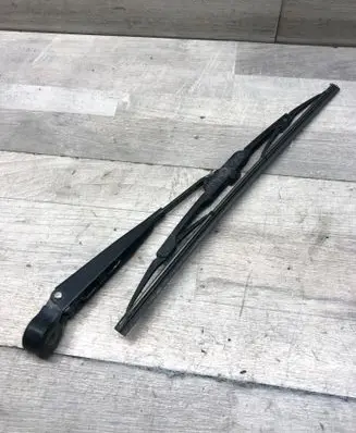 Dodge Caliber Rear wiper blade arm 05303787AD