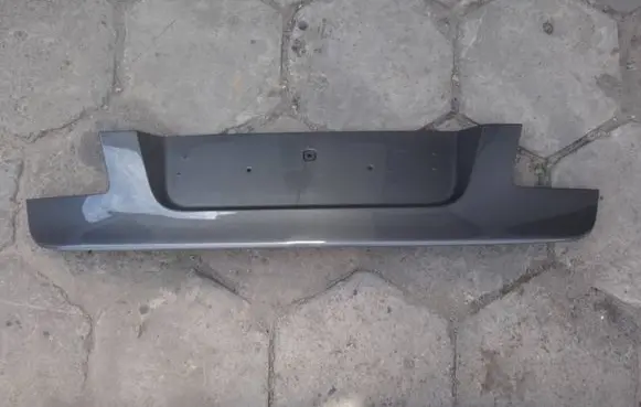 BMW 7 F01 F02 F03 F04 Tailgate trim 7186530