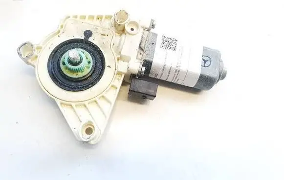 Mercedes-Benz B W245 Front door window regulator motor A1698201642 996137101