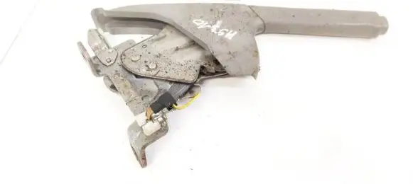 Handbrake/parking brake lever assembly