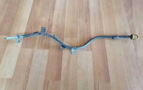 Oil level dip stick