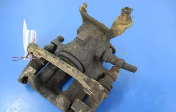 Ford Focus Rear brake caliper