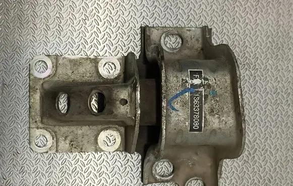 Fiat Ducato Engine mount bracket 1363378080
