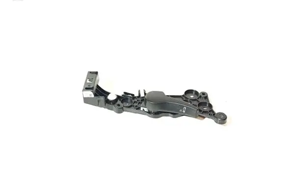 BMW 5 G30 G31 Engine bonnet (hood) release handle 51477343390 7343390