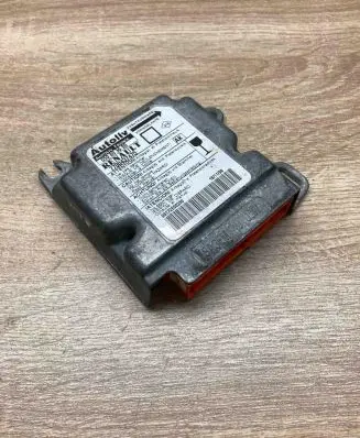 Renault Megane I Airbag control unit/module 7700437475 550803600