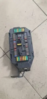BMW X5 F15 Fuse module 6819653 6114 9336008