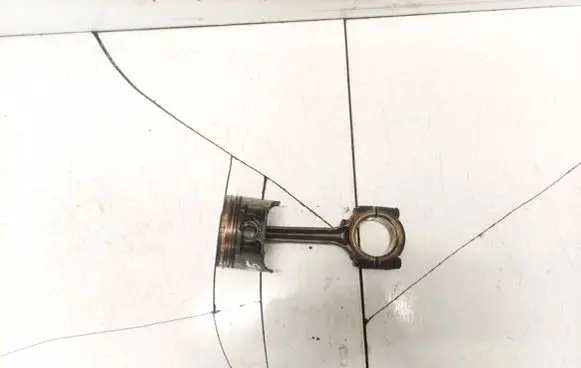 Suzuki SX4 Piston 