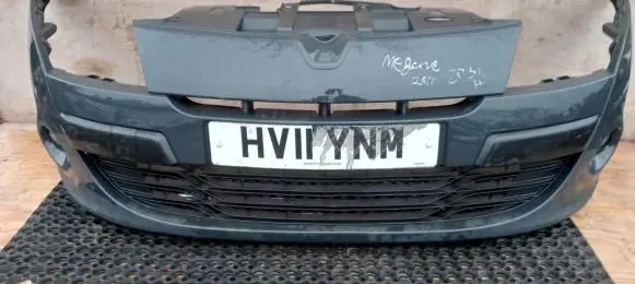 Renault Megane III Front bumper