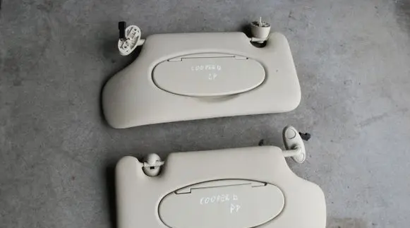 Mini Cooper Countryman R60 Sun visor clip/hook/bracket 111KM
